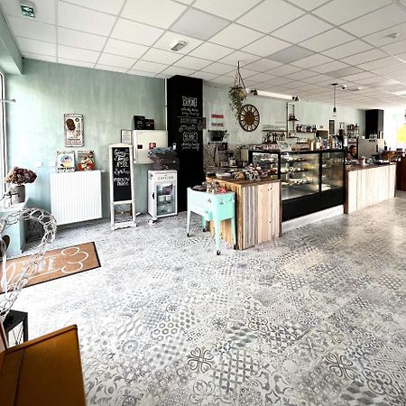 Cozy Stay Apartment Trencin Exterior foto
