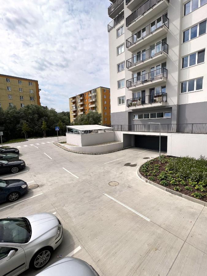 Cozy Stay Apartment Trencin Exterior foto