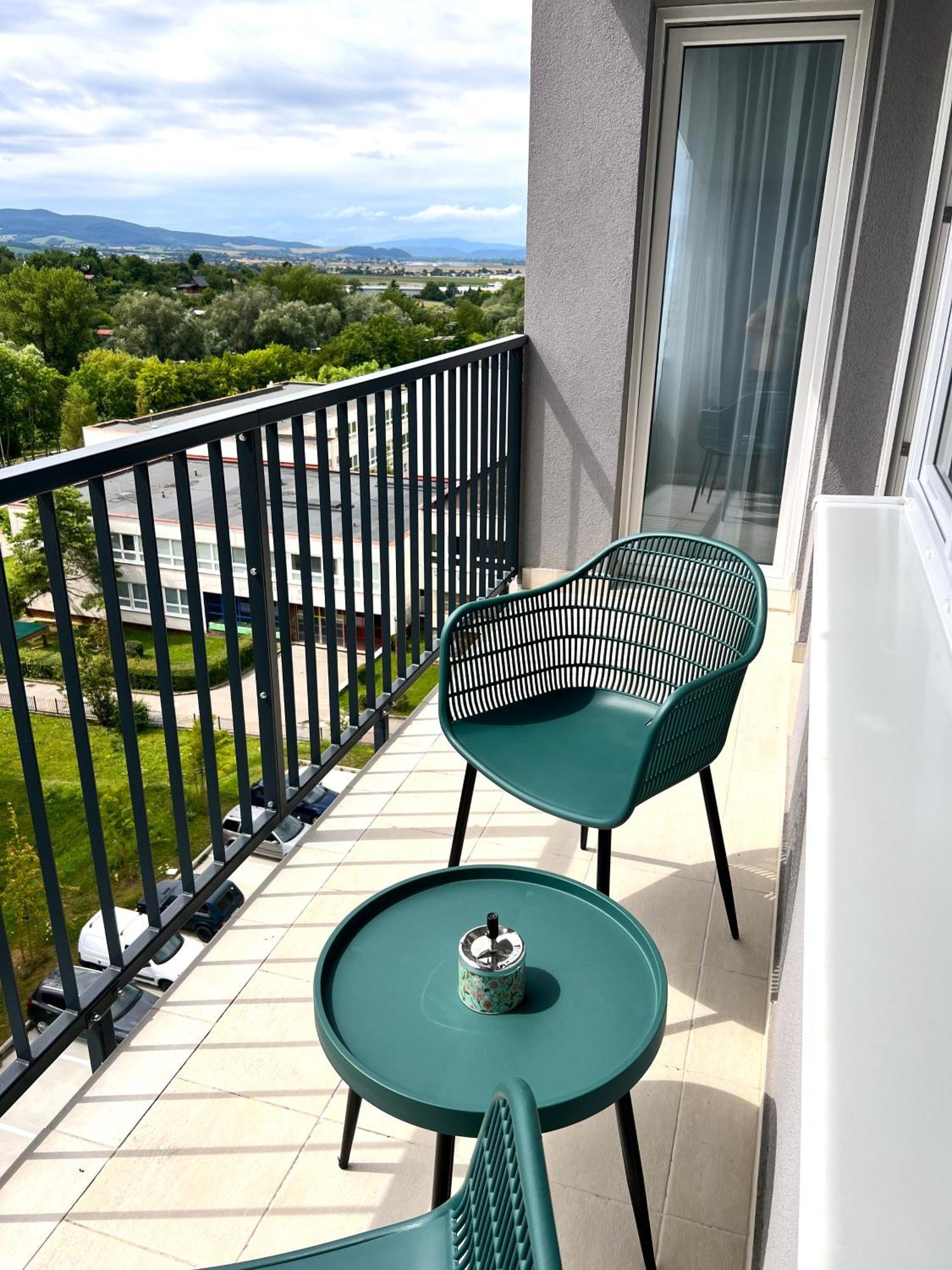 Cozy Stay Apartment Trencin Exterior foto